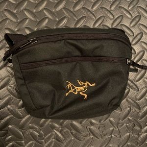 Brand New Arc'Teryx Mantis 1 Cross Body Bag Wasitpack